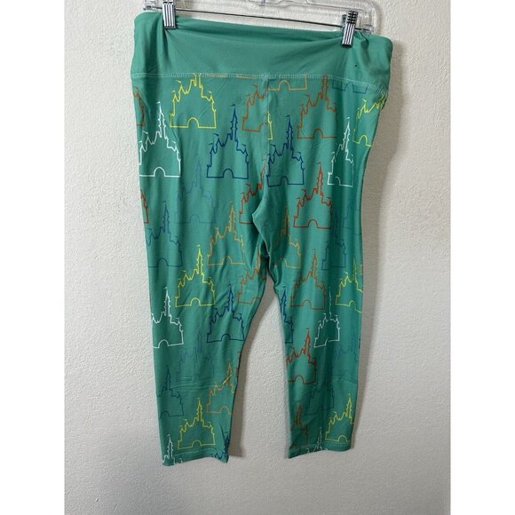 Disney Parks Green Castle Print High Rise Cropped Leggings Size Large - Picture 3 of 7